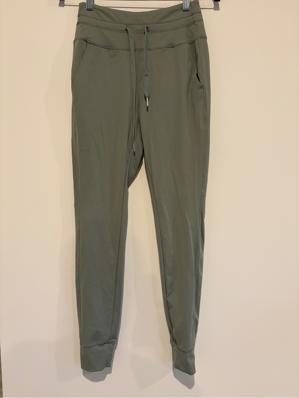 Halara Everyday Cloudful Crossover Tapered Joggers Size Small S Sage Green